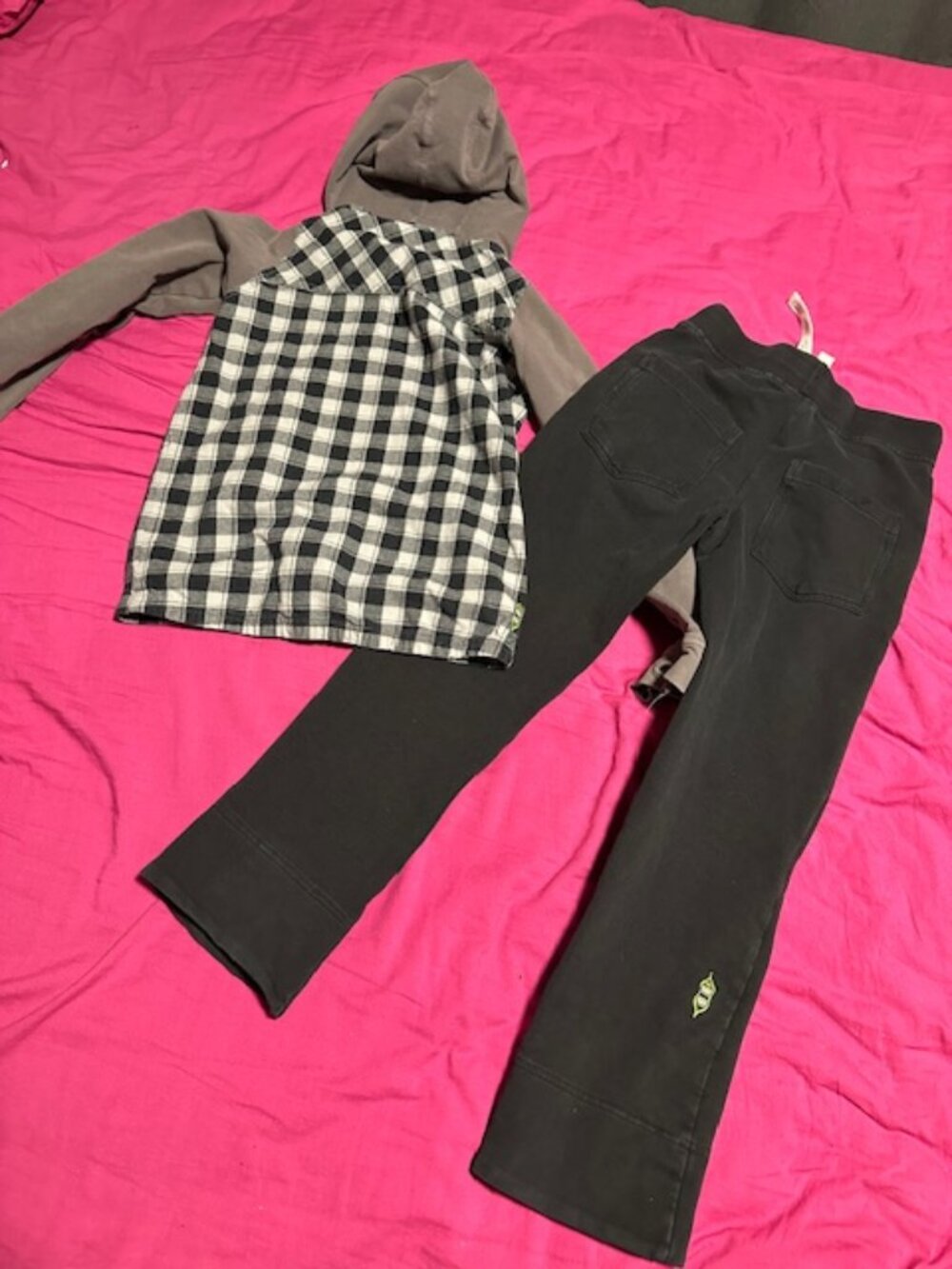Peekaboo beans outfit size 5/6 childrens